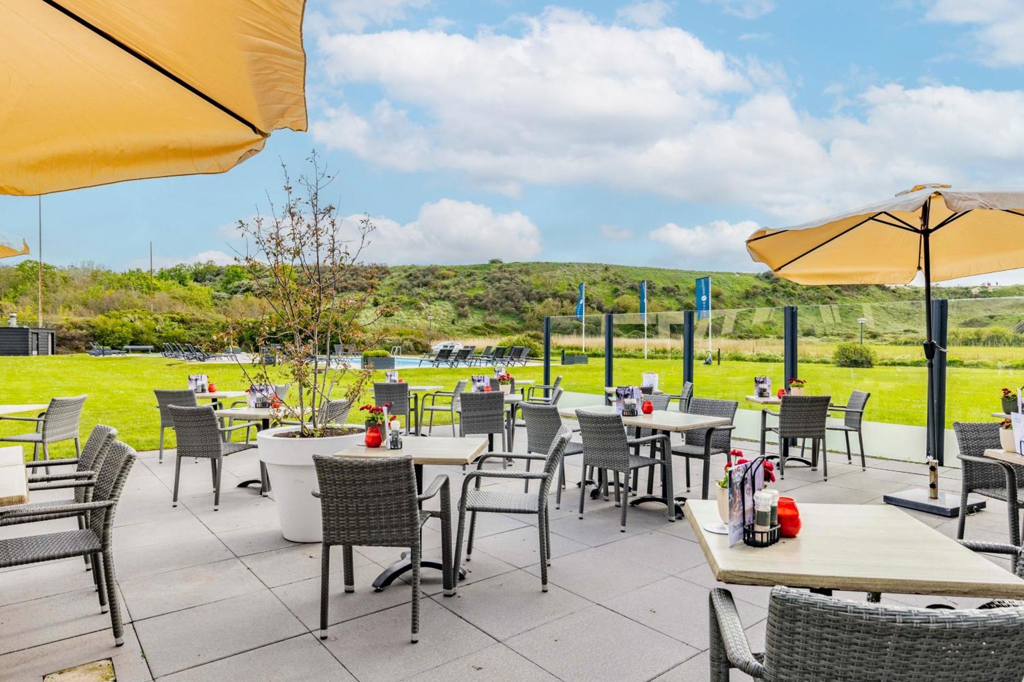 Fletcher Zuiderduin Beachhotel Westkapelle Exterior foto