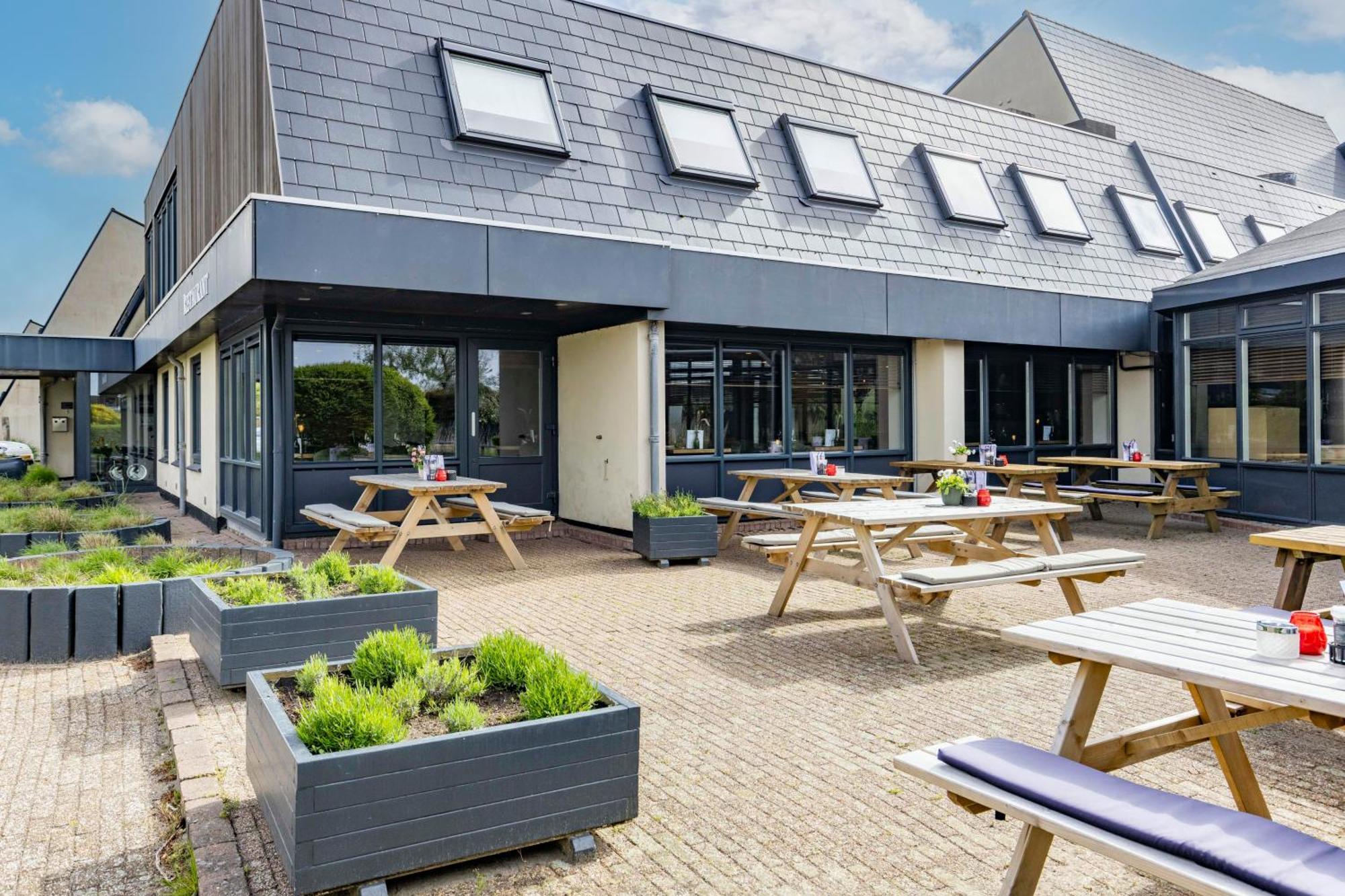 Fletcher Zuiderduin Beachhotel Westkapelle Exterior foto