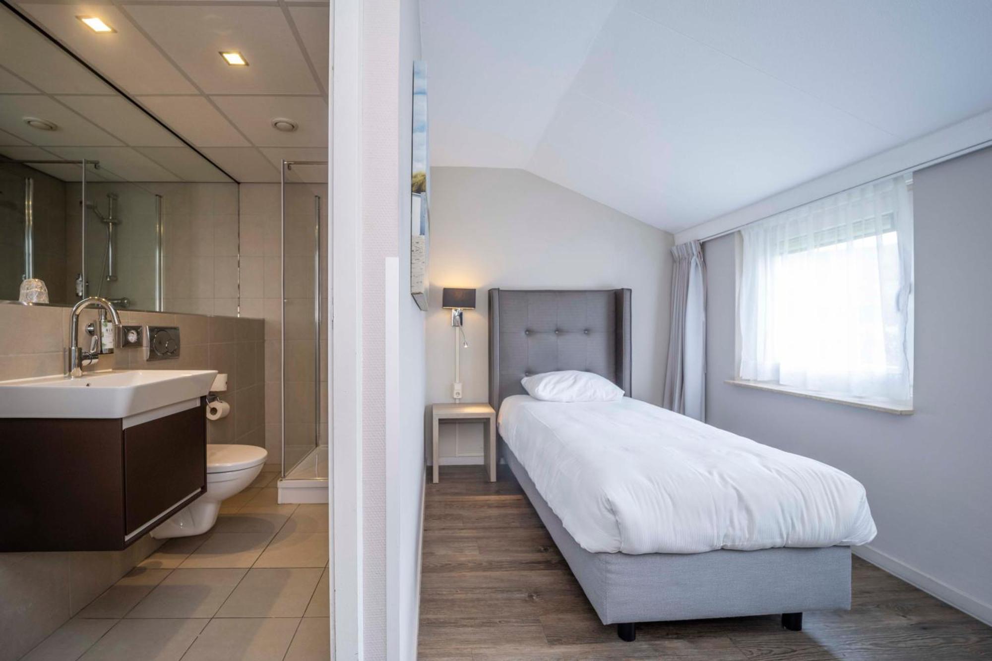 Fletcher Zuiderduin Beachhotel Westkapelle Exterior foto